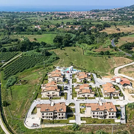 Lovely In Casalvelino With Wifi